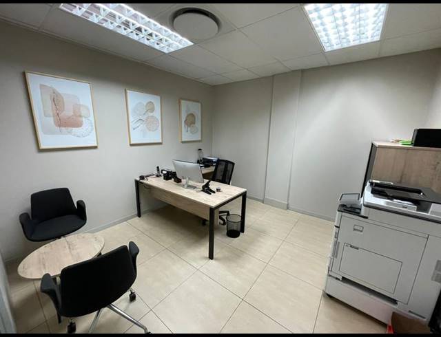 BUSINESS PROPERTY TO RENT IN MIDSTREAM ESTATE